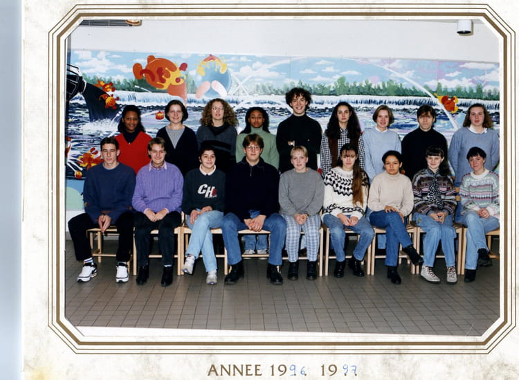 Photo de classe BTS COMPTA de 1996, Lycée Jean Calvin - Copains d'avant