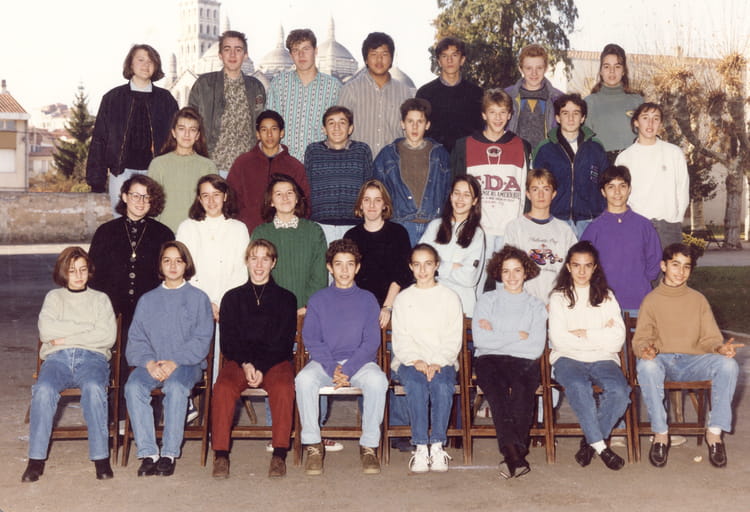 Photo de classe 3ème3 de 1991, Collège Michel De Montaigne - Copains d ...