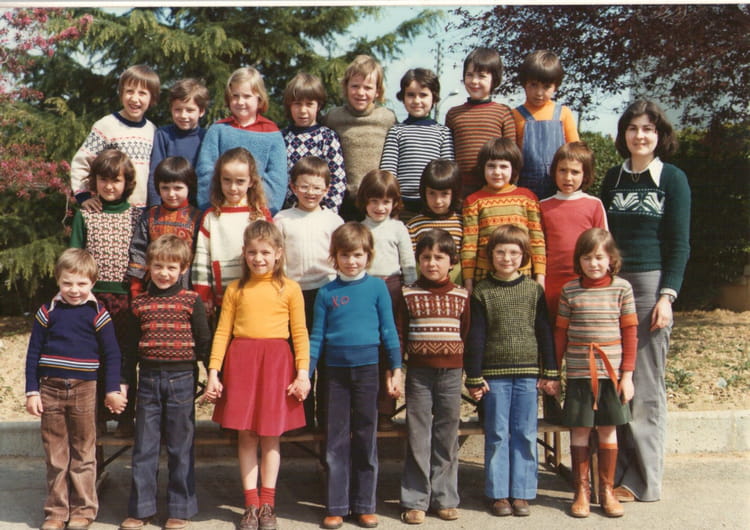 Photo de classe ECOLE NOTRE DAME de 1974, Ecole Notredame Copains d