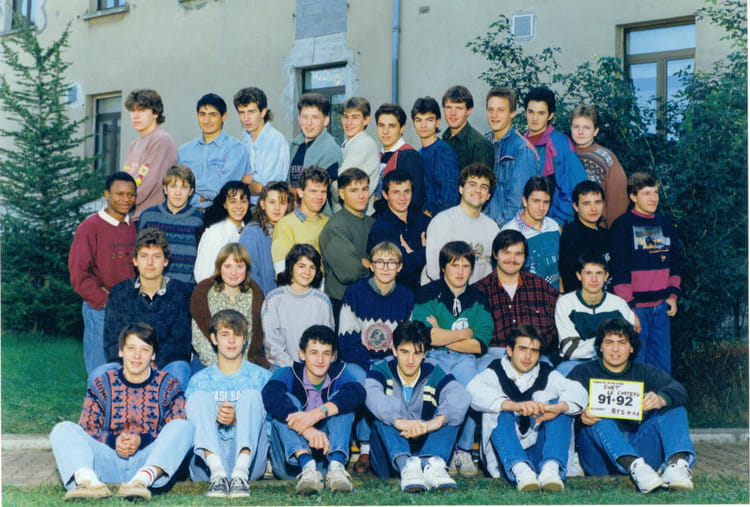 Photo de classe Ts1pa de 1992, LEGTA LA ROQUE - Copains d'avant