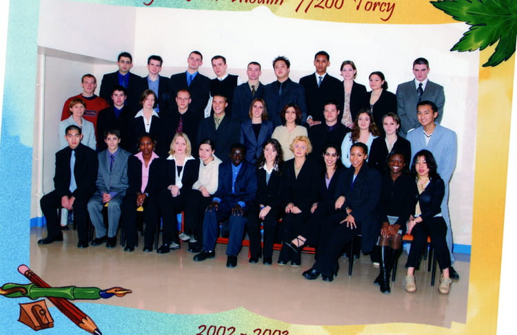 Photo de classe BTS AC1 de 2002, Lycée Jean Moulin - Copains d'avant