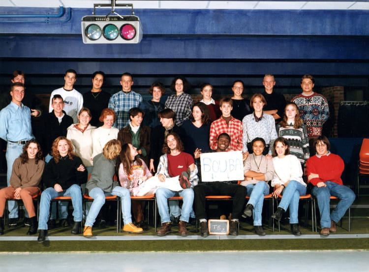Photo de classe CLASSE DE TERMINAL TE2 de 1996, Lycée Cassini - Copains ...