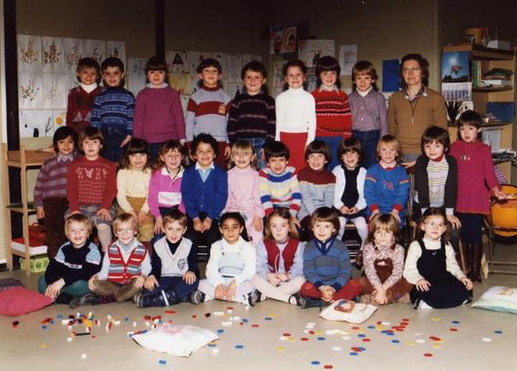 Photo de classe Ecole du Bon Conseil david 3eme rang 5eme gauche de