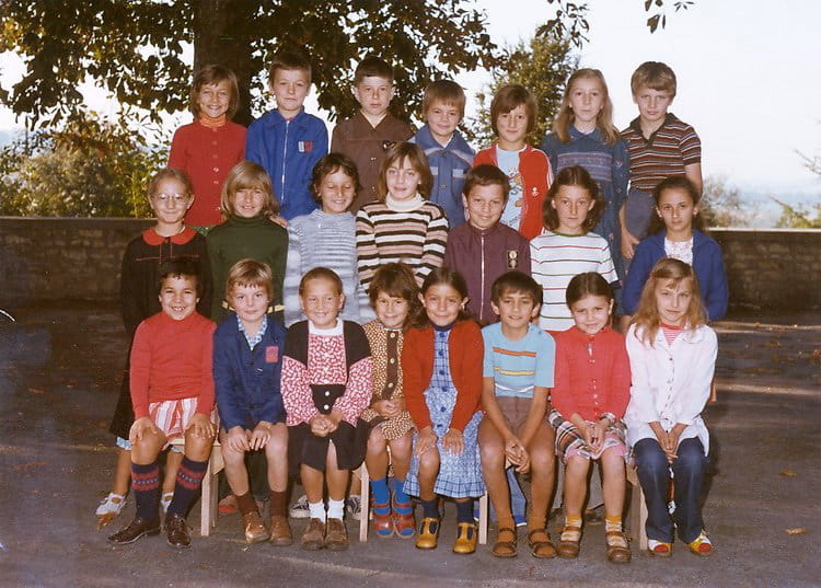 Photo de classe CM1 de 1976, Ecole Du Champ De Foire (Villebois