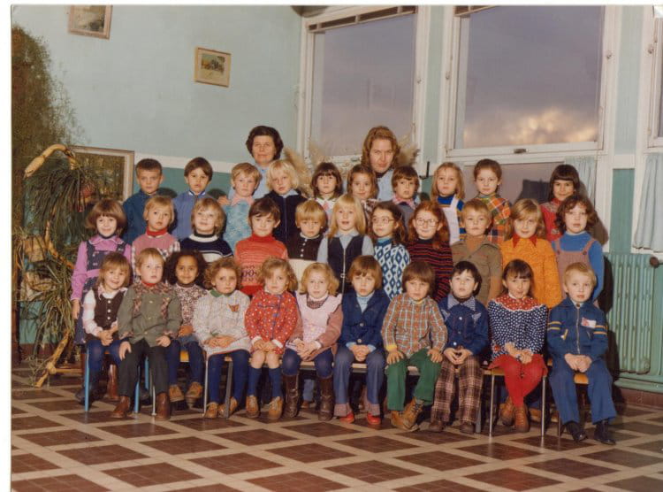 photo-de-classe-maternelle-de-1975-ecole-jules-andrieu-vermelles