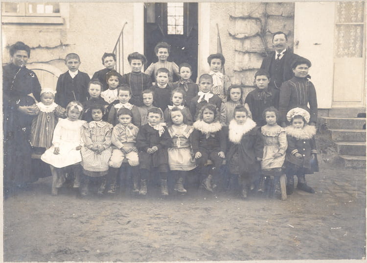 Photo de classe Vers 1910 de 1910, Ecole De La Grande Vallee (Puiselet