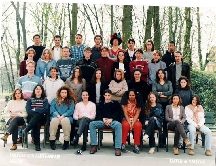 Photo de classe Terminale STT AAC de 1997, Lycée Saint-aspais - Copains ...