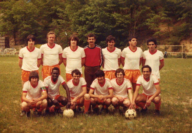Photo de classe Cannes FC "Champion 1°Division" de 1982, Cannes