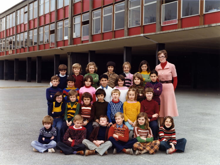 Photo De Classe CE1 De 1976 Ecole Groupe Scolaire Saint Exupery Laon Photo De Classe CE1 De 1976 Ecole Groupe Scolaire Saint Exupery Laon