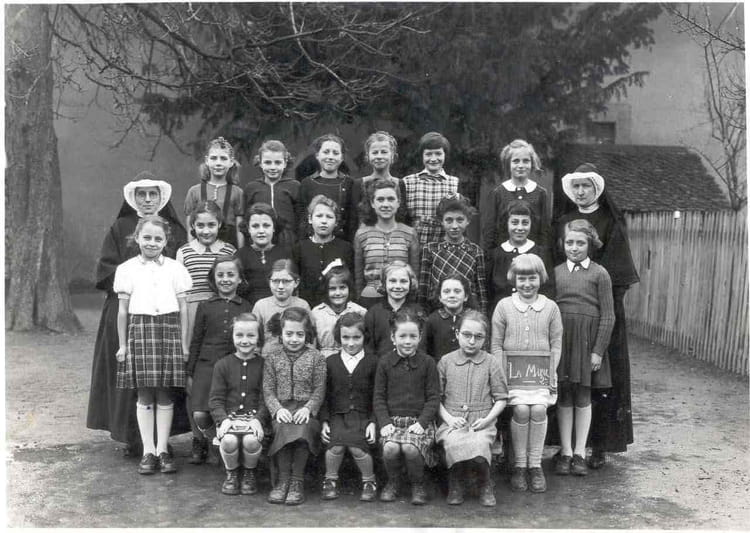 Photo de classe CM de 1950, Ecole Ste Thérèse Copains d'avant