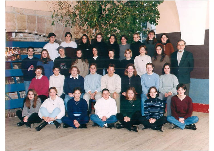 Photo de classe BTS COMPTA 2EME ANNEE de 2000, Lycée Technologique Jean ...