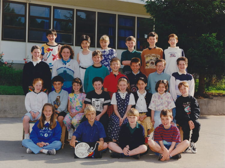 Photo de classe CM2 C de 1993, Ecole Sainte Suzanne (Orsay) Copains d