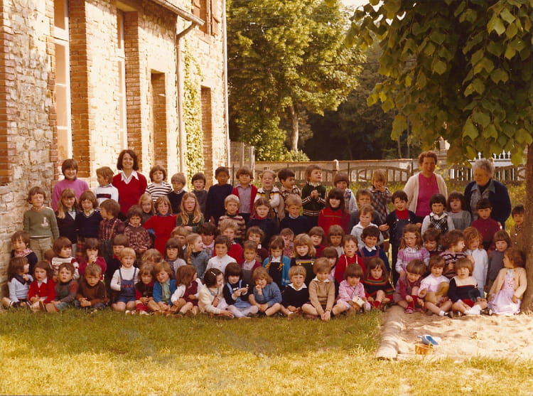 Photo de classe Ecole maternelle notre dame de 1984, Ecole Notre Dame