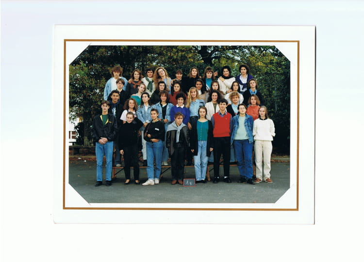 Photo de classe 1ére 8 de 1990, Lycée René Cassin - Copains d'avant