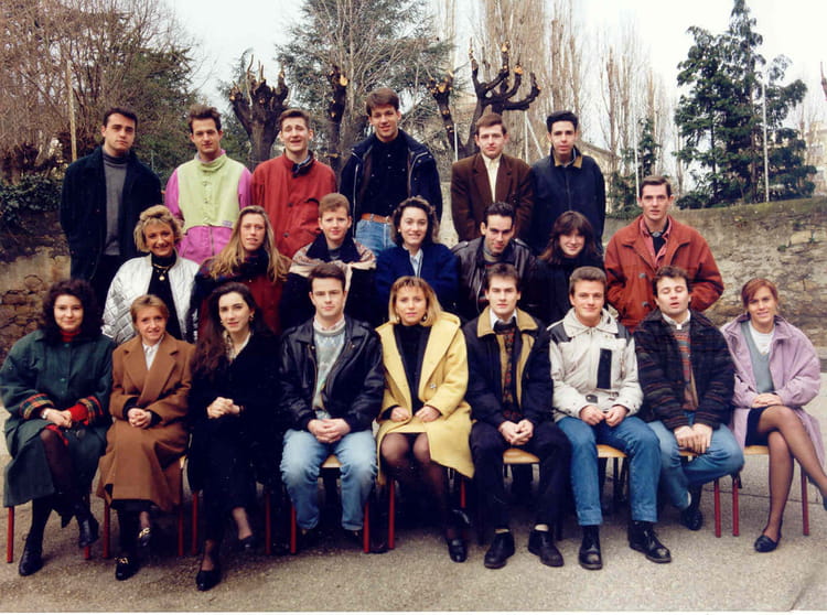 Photo de classe BTS Force de Vente 1992-93 de 1992, Tézenas Du Montcel ...