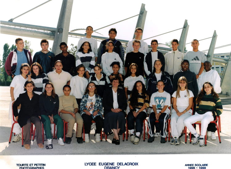 Photo de classe Seconde 98/99 de 1998, Lycée Eugène Delacroix Copains