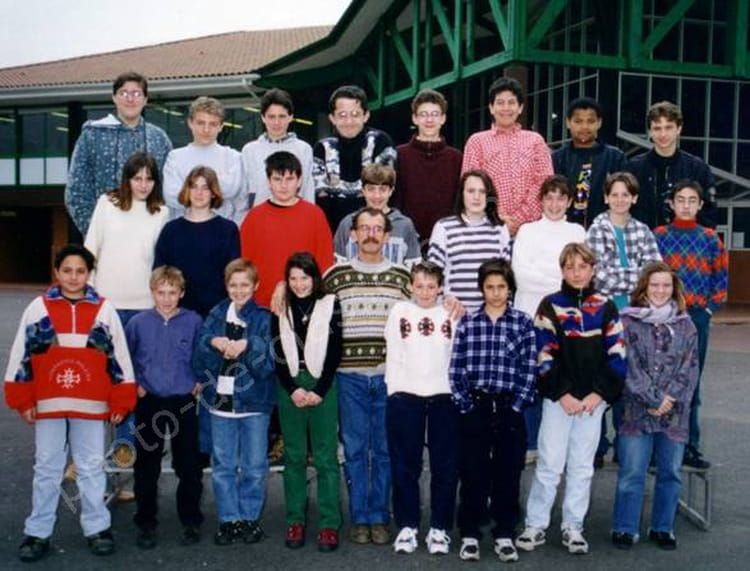 Photo De Classe Photo De Classe De 1993 Coll ge Chantaco Copains D avant photo-de-classe-photo-de-classe-de-1993-coll-ge-chantaco-copains-d-avant