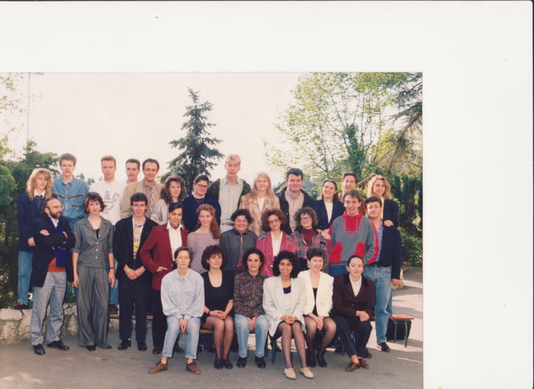 Photo de classe BTS ACTION CO de 1990, Lycée Saint-ambroise - Copains d ...