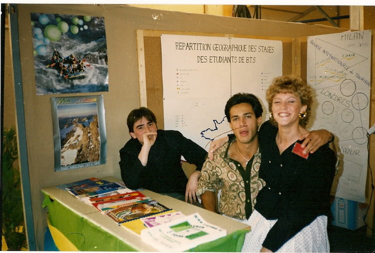 Photo de classe BTS 2 de 1990, BTS TOURISME EMBRUN - Copains d'avant