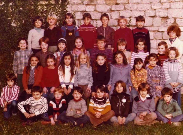 Photo de classe Neuilly en thelle de 1979, Ecole Claude Debussy
