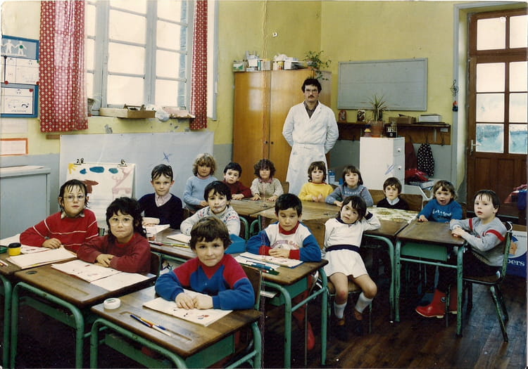 Photo de classe Ecole du breuilbernard 84 de 1984, Ecole Primaire (Le