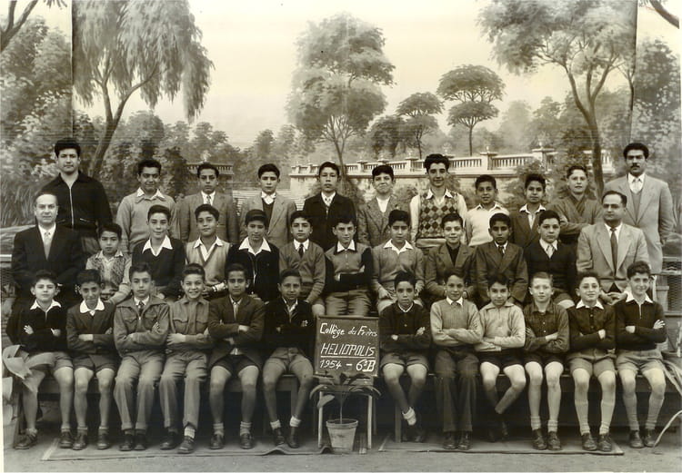 Photo de classe 6 eme Heliopolis de 1970, College De La Sainte Famille Copains d'avant