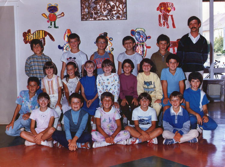 Photo de classe CM2 de 1970, Ecole Primaire (Saint Eusebe) Copains d'avant