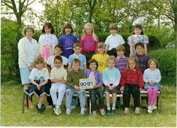 Photo de classe CP de 1990, Ecole Georges Brassens (Offekerque ...