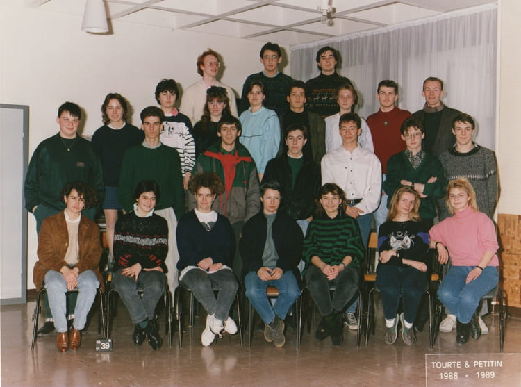 Photo de classe Terminale C de 1989, Lycée Gaston Bachelard - Copains d ...