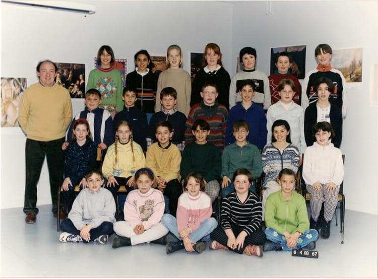 Photo de classe Cm2 mr guillemot de 1997, Ecole Georges Brassens ...