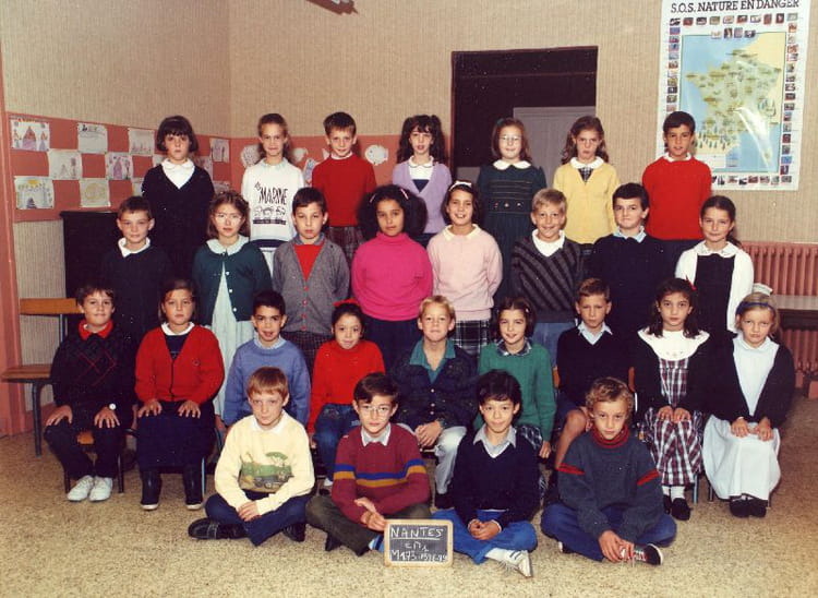 Photo de classe CM1 de 1988, ECOLE SAINTE MARIE - Copains d'avant