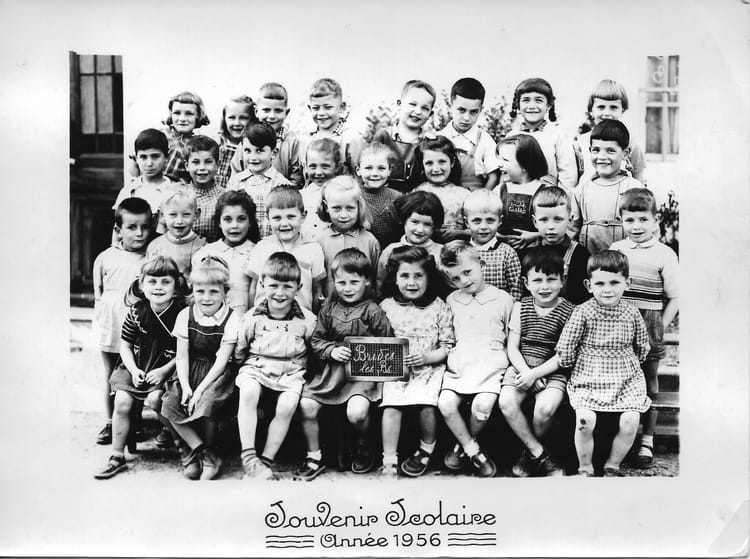 Photo de classe Souvenir scolaire année 1956 de 1956, Ecole Communale