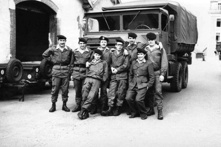 CPA Photo : Soldats du 8° Régiment du Génie / Guerre 14-18 | eBay