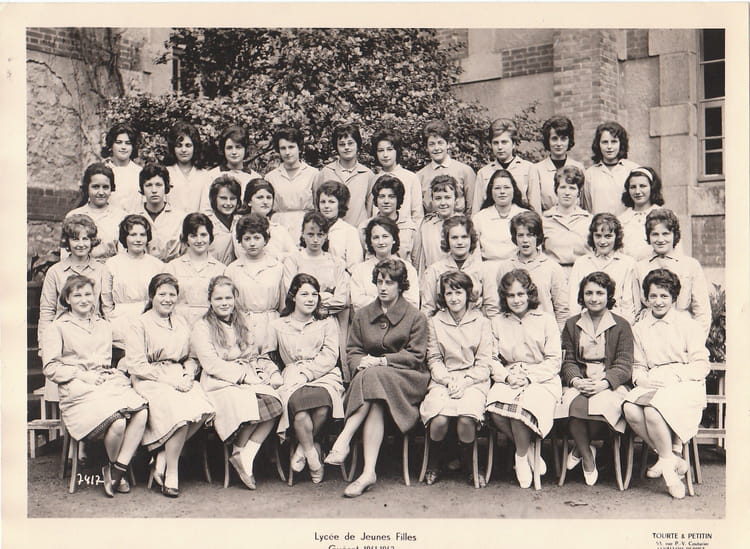 Photo de classe Terminale de 1967, LYCEE DE JEUNES FILLES - Copains d'avant