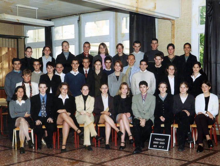 Photo de classe 2 bts hotellerie de 2000, LYCEE LE PARACLET - Copains d ...