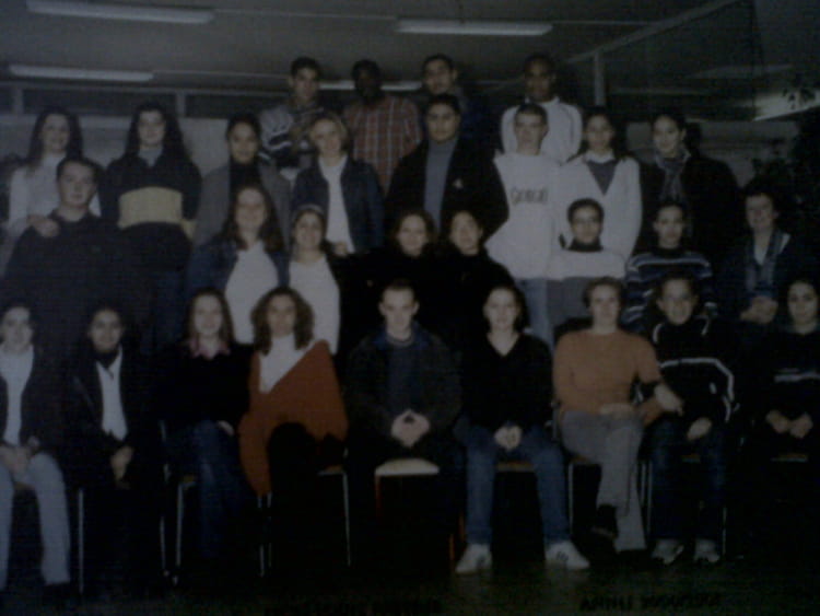 Photo de classe 1ere stt 1 de 2001, Lycée Louis Pasteur - Copains d'avant