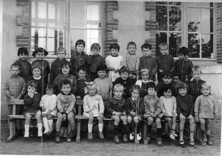 Photo de classe Classe de cp de 1967, ECOLE SAINTE GERMAINE Copains d