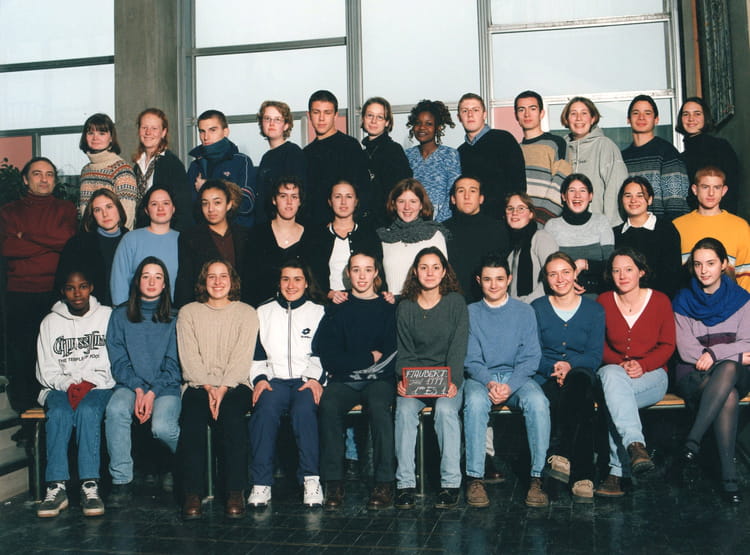 Photo de classe 1ere ES 1 de 1998, Lycée Gustave Flaubert - Copains d'avant