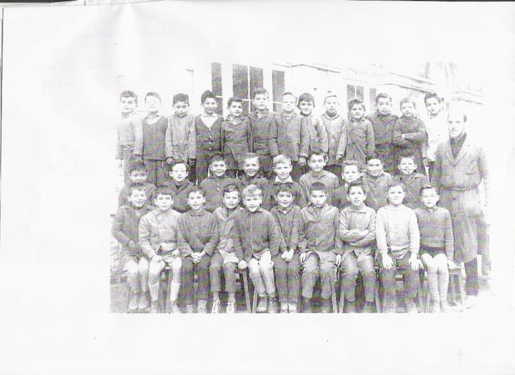Photo de classe CE2 de 1961, Ecole Le Pradet (Saint Hippolyte Du Fort) Copains d'avant