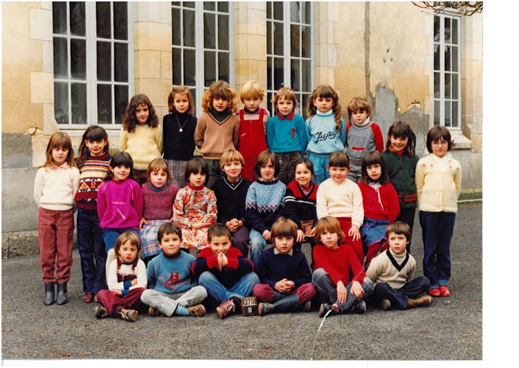 Photo de classe 1983/1984 de 1983, Ecole (Champagnac) Copains d'avant