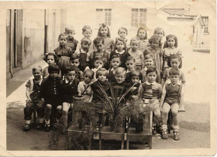 Photo de classe Maternelle de 1954, ECOLE SAINT GUILLAUME Copains d'avant