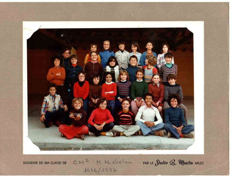 Photo de classe Mr MICHELON CM2 de 1976, ROGER DELAGNES Copains d'avant