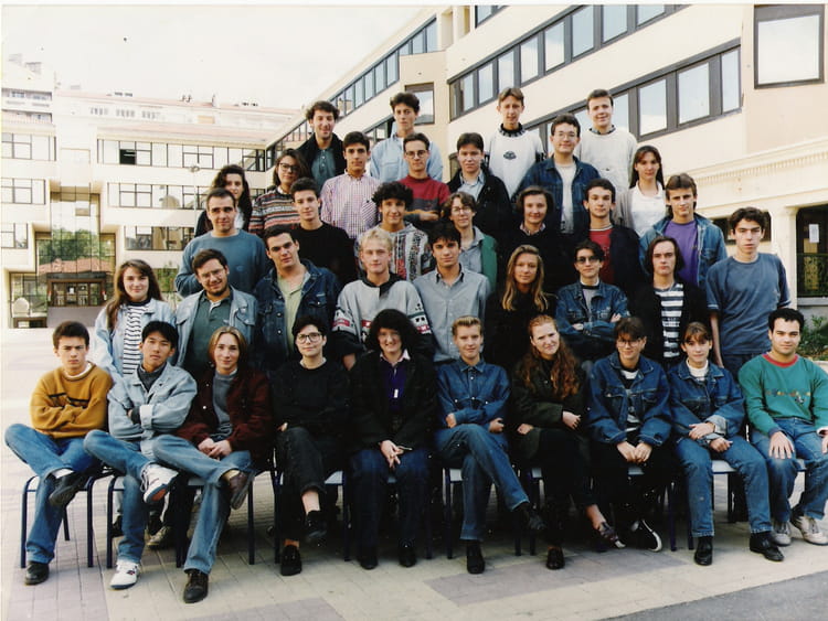 Photo de classe Lycée Claude Fauriel (Terminale) de 1992, Lycée Claude