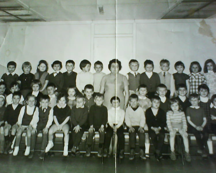 Photo de classe MATERNELLE de 1970, Ecole Ste Theresesacre Coeur (Lens