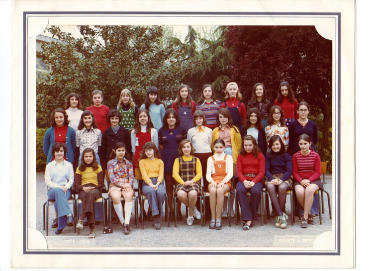 Photo de classe 5 eme A de 1974, ECOLE SAINTE FAMILLE DES MINIMES
