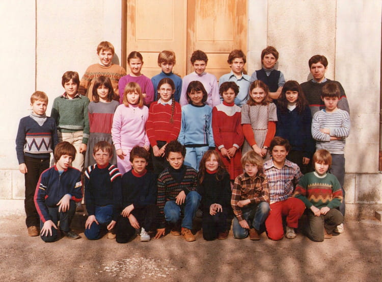 Photo de classe Cm1 et cm2 de 1984, ECOLE PRIMAIRE - Copains d'avant