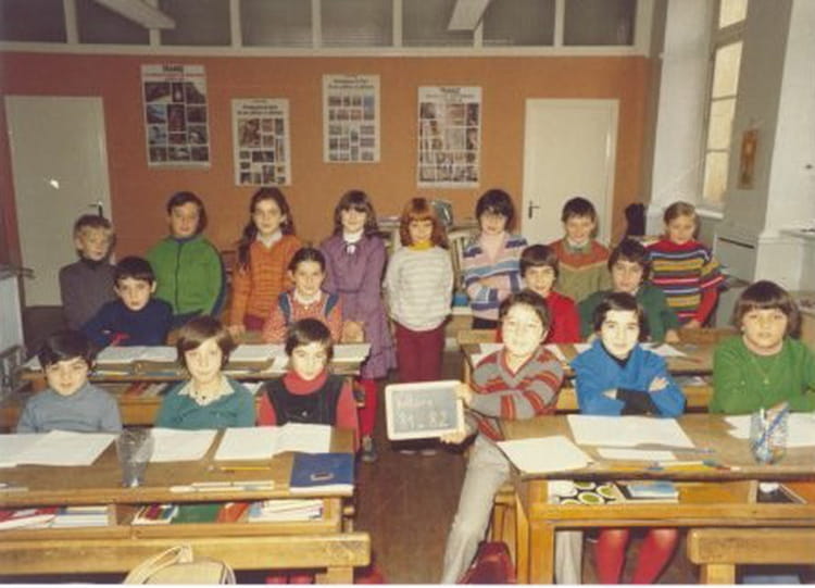 Photo de classe Ecole Primaire Villars le Pautel CE2 de 1981, Ecole