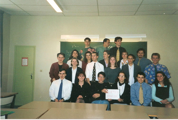 Photo de classe 2ère année bts compta de 1999, LYCEE JEAN MONNET ...