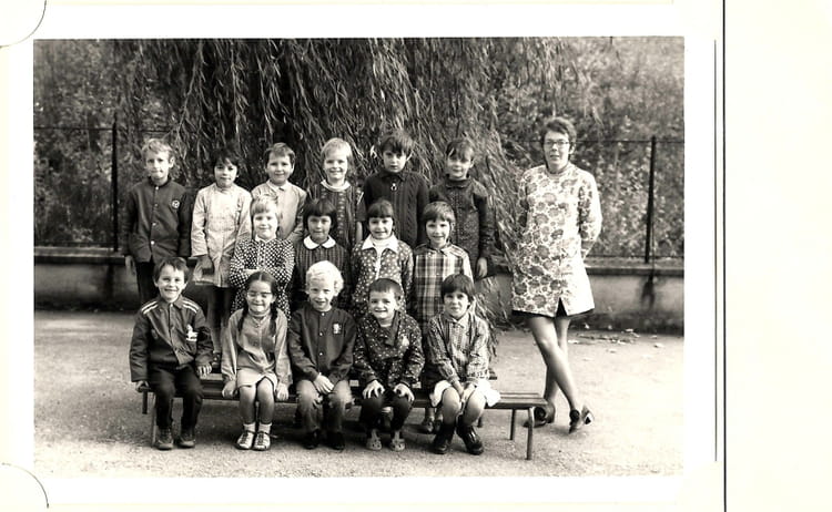 Photo de classe école primaire de xoulces de 1971, ECOLE DE XOULCES