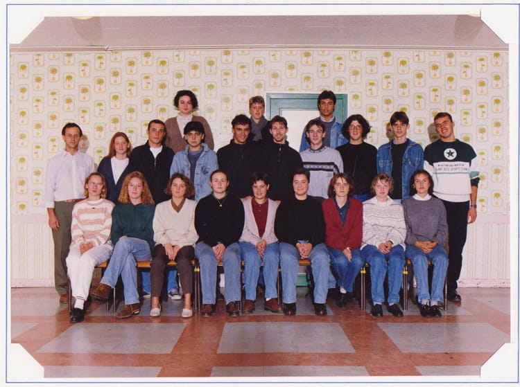 Photo de classe Terminal ES 2 de 1994, Lycée Michel Anguier - Copains d ...